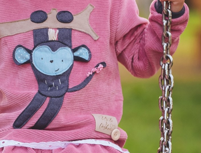 Střih na aplikaci opička Střih na nášivku opička Abby